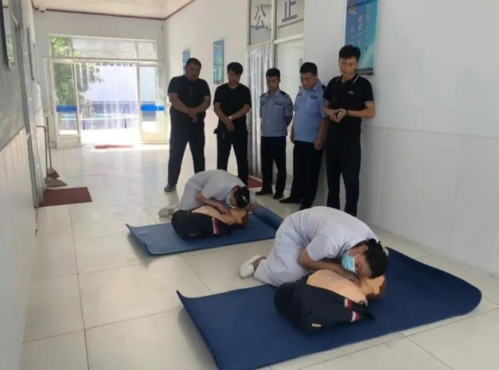 助人危难 救死扶伤——城北派出所民警学习心肺复苏，为珍贵生命相守