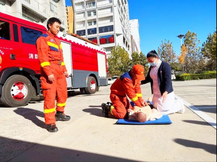 【永年一院】“消防日”落实消防责任 防范安全风险——消防员徒手心肺复苏术