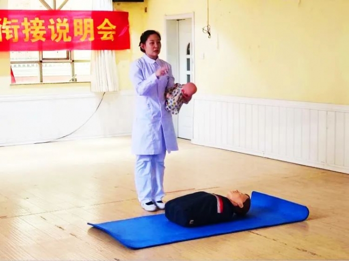 紧急救护 关爱健康 ——森林幼儿园教师急救知识培训